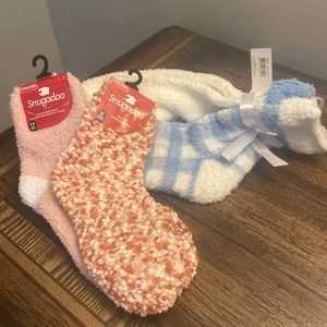Bundle of 4 Pairs of Snugadoo and Cuddly Socks NWT